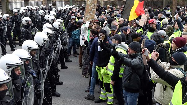 Les "gilets jaunes" belges eux aussi dans la rue Les "gilets jaunes" belges eux aussi dans la rue