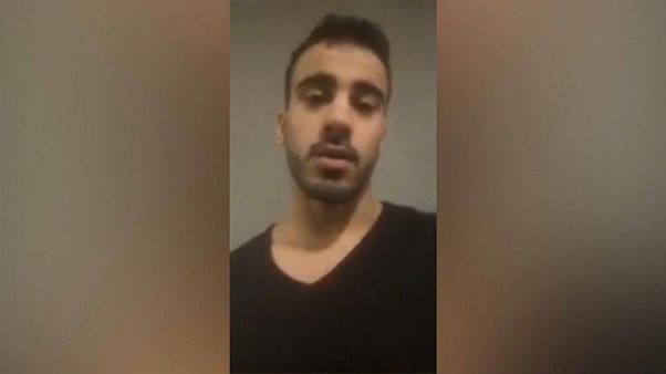 أستراليا تحث تايلاند على إطلاق سراح لاعب كرة قدم بحريني لاجئ أستراليا تحث تايلاند على إطلاق سراح لاعب كرة قدم بحريني لاجئ