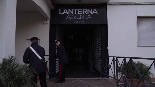 Strage in discoteca: identificato il giovane che avrebbe usato lo spray Strage in discoteca: identificato il giovane che avrebbe usato lo spray