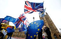 Η Βρετανία μπορεί να ανακαλέσει μονομερώς την απόφασή της για Brexit