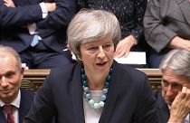 Brexit: May rinvia il voto in Parlamento