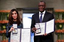 شاهد: لحظة تسلّم نادية مراد ودنيس مكويجي جائزة نوبل للسلام