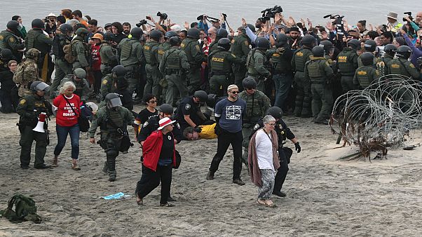 أمريكا تعتقل 170 مهاجرا تقدموا بطلبات لاستعادة أطفالهم المحتجزين أمريكا تعتقل 170 مهاجرا تقدموا بطلبات لاستعادة أطفالهم المحتجزين