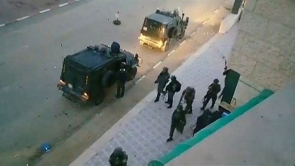 Ramallah: Esercito israeliano irrompe nella sede dell’agenzia giornalistica WAFA Ramallah: Esercito israeliano irrompe nella sede dell’agenzia giornalistica WAFA
