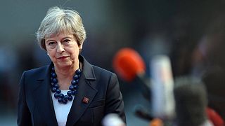 Brexit : ultimes négociations européennes pour Theresa May