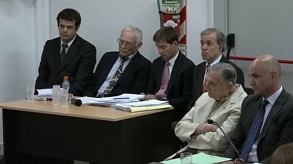 Argentina condena a dos exdirectivos de Ford por colaborar con la "guerra sucia" de la dictadura Argentina condena a dos exdirectivos de Ford por colaborar con la "guerra sucia" de la dictadura