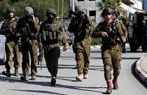 الشرطة الإسرائيلية تقول إنها قتلت فلسطينياً حاول دهس ضباط شرطة