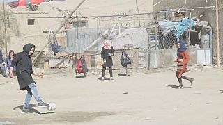 De la calle al estadio al acoso sexual: El fútbol femenino afgano en crisis