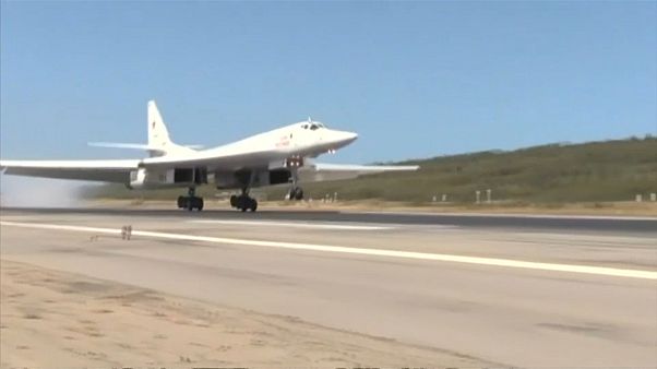 Llegan a Venezuela bombarderos rusos con capacidad nuclear, críticas de EEUU Llegan a Venezuela bombarderos rusos con capacidad nuclear, críticas de EEUU
