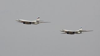 La Russia manda aerei militari a Caracas