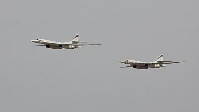 La Russia manda aerei militari a Caracas