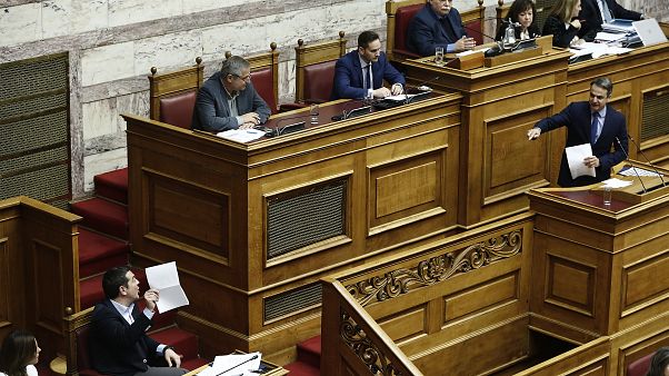 Άγρια κόντρα Τσίπρα - Μητσοτάκη για το Σκοπιανό με φόντο τις συντάξεις Άγρια κόντρα Τσίπρα - Μητσοτάκη για το Σκοπιανό με φόντο τις συντάξεις
