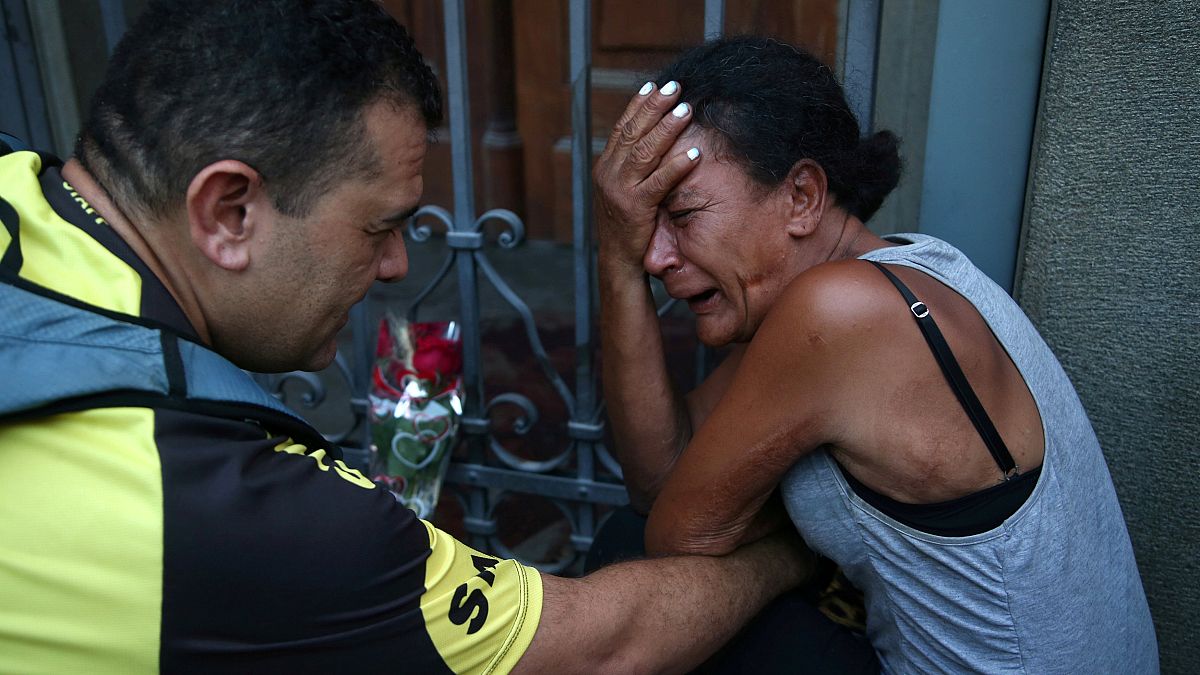 Campinas consternada depois de banho de sangue na catedral