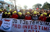 Albania, gli studenti in piazza a fiumi contro l'innalzamento delle tasse