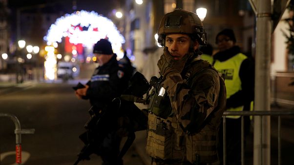 #Strasbourg: Anteilnahme und Verurteilungen auf Twitter #Strasbourg: Anteilnahme und Verurteilungen auf Twitter