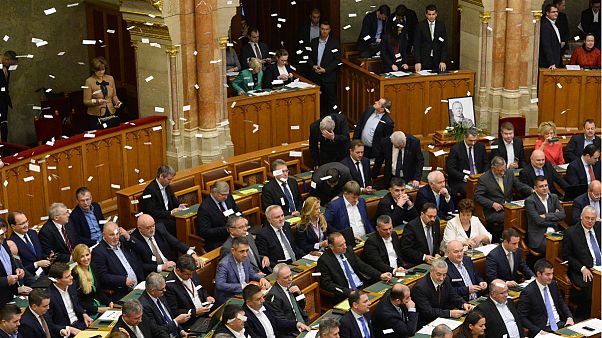 Átment a Parlamenten a közigazgatási bíróságokról szóló törvény Átment a Parlamenten a közigazgatási bíróságokról szóló törvény