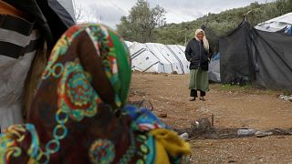 Notunterkünfte um Flüchtlingslager Moria aufgrund von Platzmangel