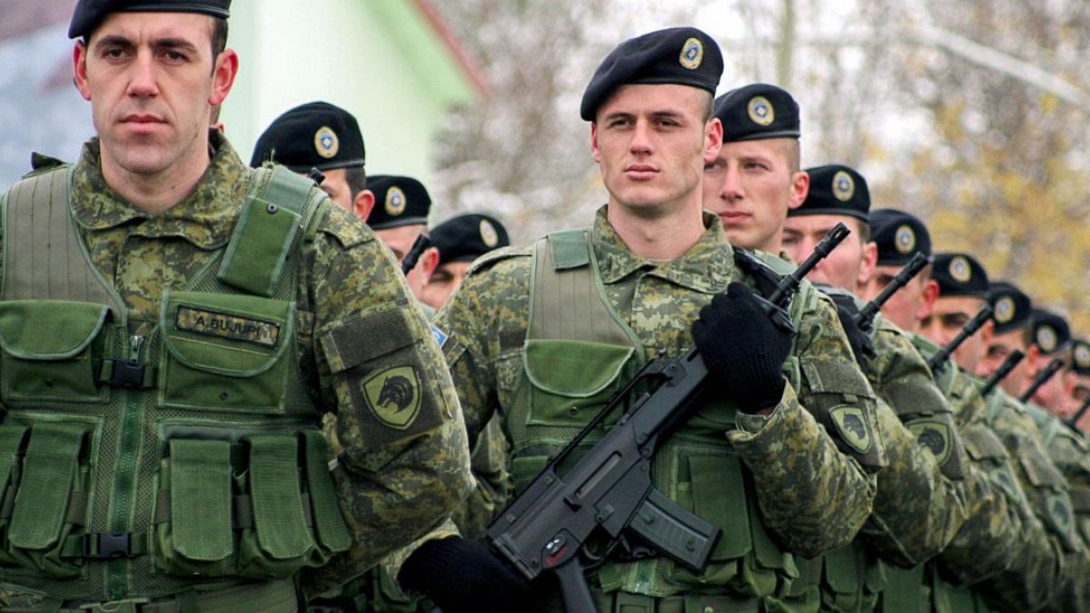 Kosova Meclisi düzenli orduya geçişi oylayacak