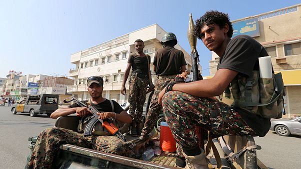 مجلس الشيوخ الأمريكي يقر مناقشة قانون وقف الدعم للتحالف بقيادة السعودية في اليمن مجلس الشيوخ الأمريكي يقر مناقشة قانون وقف الدعم للتحالف بقيادة السعودية في اليمن