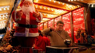 Fransa: Strazburg saldırısının ardından Noel pazarı tekrar açıldı