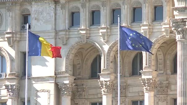Bizalmatlansági indítvány készül a román kormány ellen Bizalmatlansági indítvány készül a román kormány ellen
