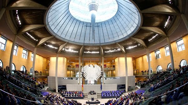 Umstrittenes Abtreibungs-Werbeverbot im Bundestag diskutiert Umstrittenes Abtreibungs-Werbeverbot im Bundestag diskutiert