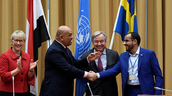 الأمين العام للأمم المتحدة يعلن التوصل إلى اتفاق هدنة بشأن مدينة الحديدة اليمنية الأمين العام للأمم المتحدة يعلن التوصل إلى اتفاق هدنة بشأن مدينة الحديدة اليمنية