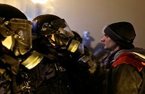 مواجهات ليلية بين الشرطة المجرية وبين متظاهرين ضد "قانون العبودية"