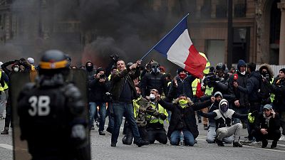 Revolta nas ruas de França