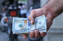 ارز، سکه و طلا در سراشیبی؛ دلار به زیر ده هزار تومان رسید
