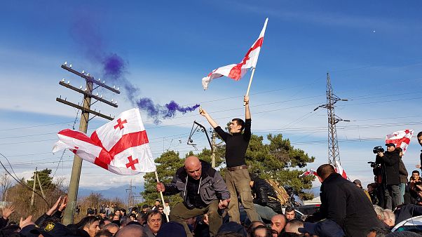 Саломе Зурабишвили вступила в должность президента Грузии Саломе Зурабишвили вступила в должность президента Грузии