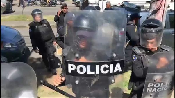 El gobierno de Nicaragua cierra varios medios y ONG El gobierno de Nicaragua cierra varios medios y ONG