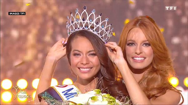 Vaimalama Chaves, Miss France 2019, lors de la cérémonie à Lille Vaimalama Chaves, Miss France 2019, lors de la cérémonie à Lille