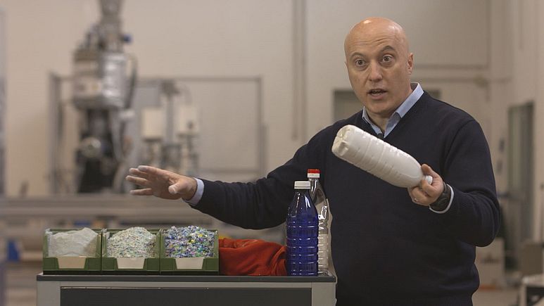 Riciclo plastica: la startup che vuole depolimerizzare il PET