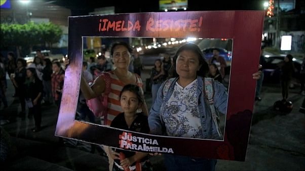 Comparece ante el juez la joven salvadoreña acusada de intento de homicidio tras parir en un retrete Comparece ante el juez la joven salvadoreña acusada de intento de homicidio tras parir en un retrete