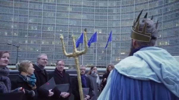 Movilización en Bruselas para exigir el fin a la sobrepesca Movilización en Bruselas para exigir el fin a la sobrepesca