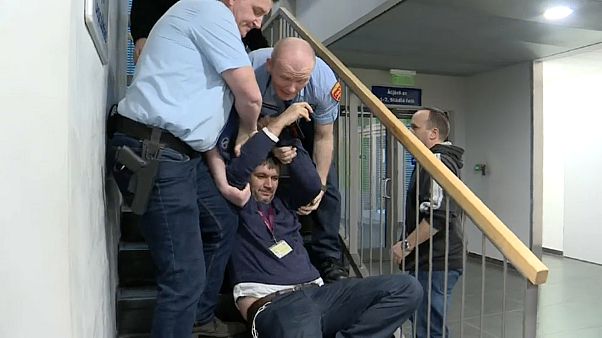Венгрия: петицию не пустили в телеэфир Венгрия: петицию не пустили в телеэфир