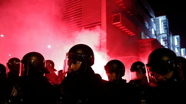 Στα άκρα η κόντρα κυβέρνησης-αντιπολίτευσης Στα άκρα η κόντρα κυβέρνησης-αντιπολίτευσης