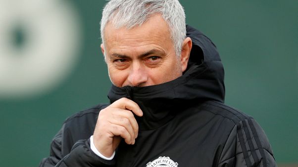 Manchester United entlässt José Mourinho (55) Manchester United entlässt José Mourinho (55)