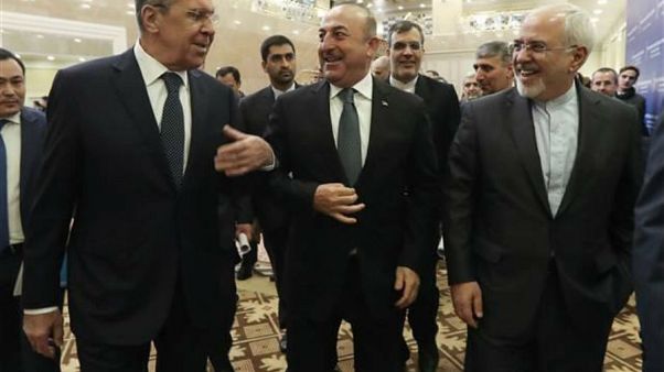 Suriye'nin yeni Anayasa Komitesi için Cenevre'de kritik toplantı Suriye'nin yeni Anayasa Komitesi için Cenevre'de kritik toplantı