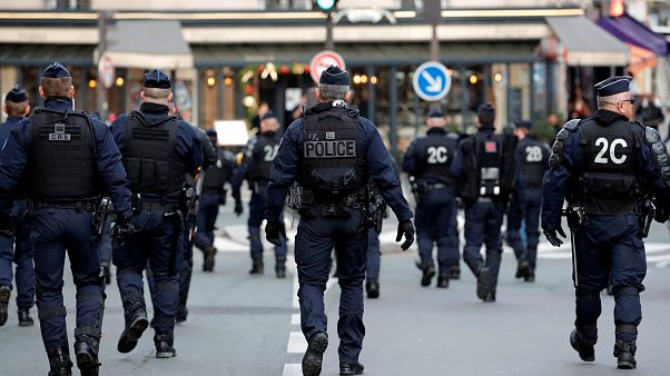 Los policías franceses dicen basta ya y amenazan con sumarse a los chalecos amarillos Los policías franceses dicen basta ya y amenazan con sumarse a los chalecos amarillos