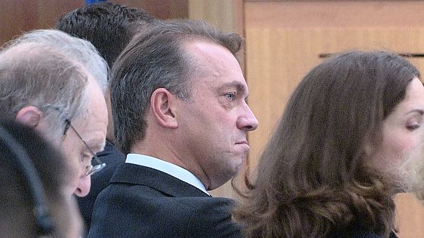 Cem Uzan Türkiye'nin açtığı 2 milyar euro davayı kazandı Cem Uzan Türkiye'nin açtığı 2 milyar euro davayı kazandı