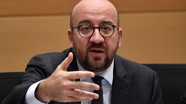 Primeiro-ministro belga apresenta demissão Primeiro-ministro belga apresenta demissão