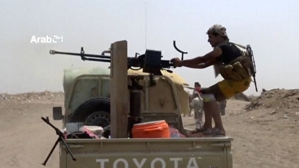 Yemen'de ateşkese rağmen silah sesleri durmadı Yemen'de ateşkese rağmen silah sesleri durmadı