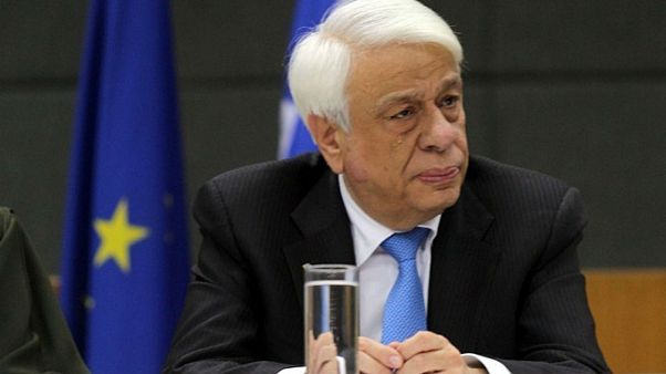 Αυστηρό μήνυμα Παυλόπουλου προς τα Σκόπια Αυστηρό μήνυμα Παυλόπουλου προς τα Σκόπια
