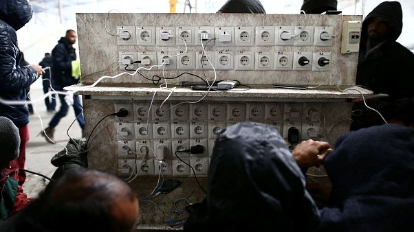 قريباً.. بطاريات هواتف وحواسيب تُشحن مرة كل أسبوع قريباً.. بطاريات هواتف وحواسيب تُشحن مرة كل أسبوع