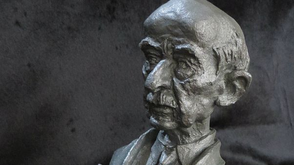 Tarihi karikatürler ilk kez heykel yorumuyla sergide: İnönü, Carter, Humeyni, Türkeş Tarihi karikatürler ilk kez heykel yorumuyla sergide: İnönü, Carter, Humeyni, Türkeş
