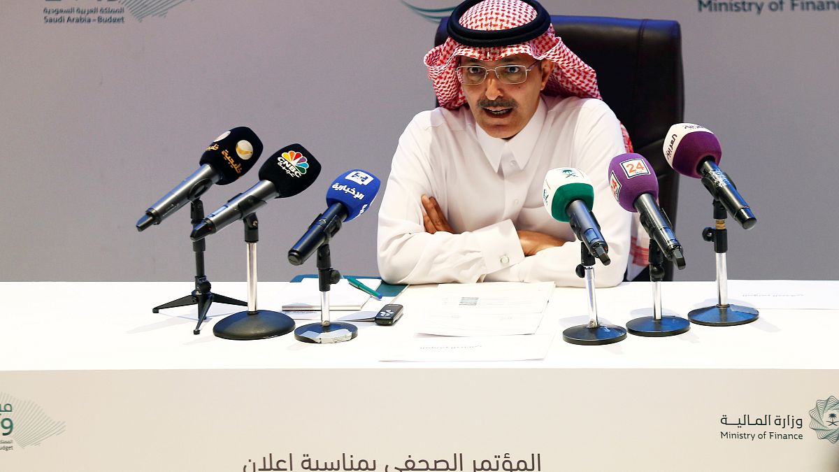 وزير المالية السعودي: لا نية لتغيير رسوم الوافدين 