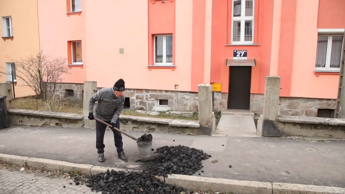 A lengyel szénbányászat átka