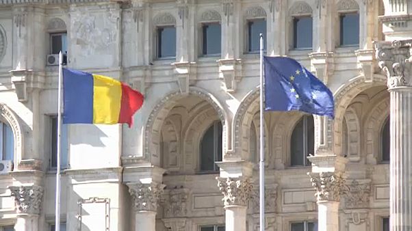 Με ένταση ξεκινά η Ρουμανική προεδρία Με ένταση ξεκινά η Ρουμανική προεδρία